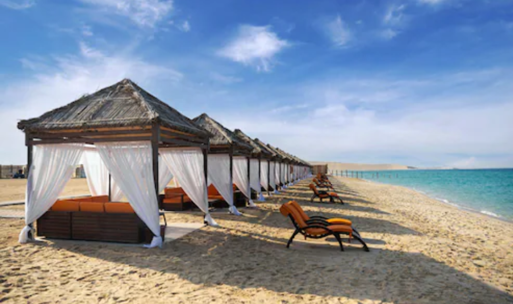 free beaches in Qatar